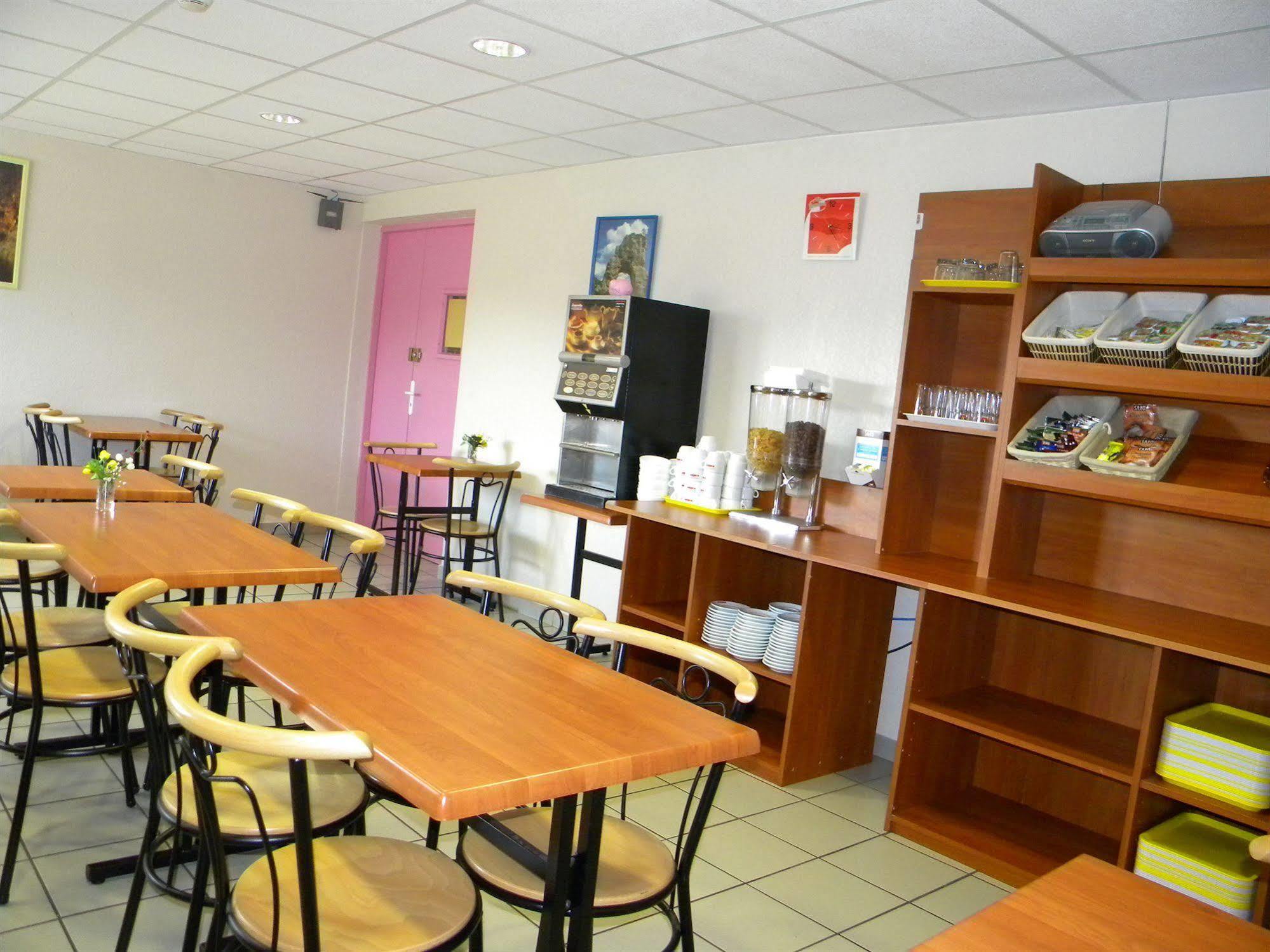 Cit'Hotel Restaurant Du Bowling De ミヨー エクステリア 写真