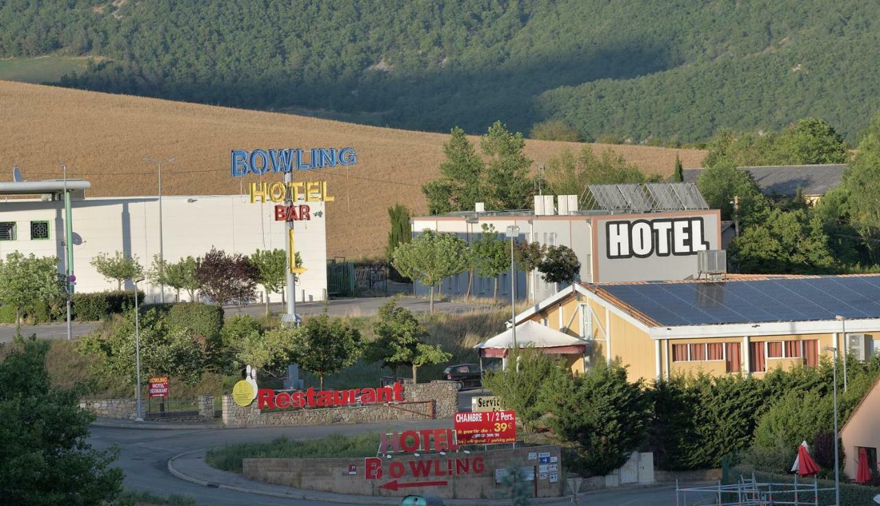 Hotel Restaurant Du Bowling De ミヨー エクステリア 写真